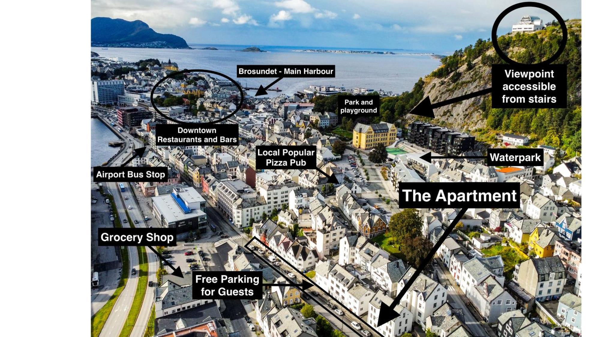 Two-Bedroom City Apartment With Fire Place, Free Parking And Fjordview Terrace - Calm And Central Ålesund Esterno foto